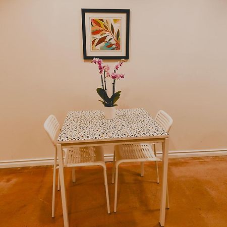 U Of A Homestay, Trails & Whyte Ave Эдмонтон Экстерьер фото